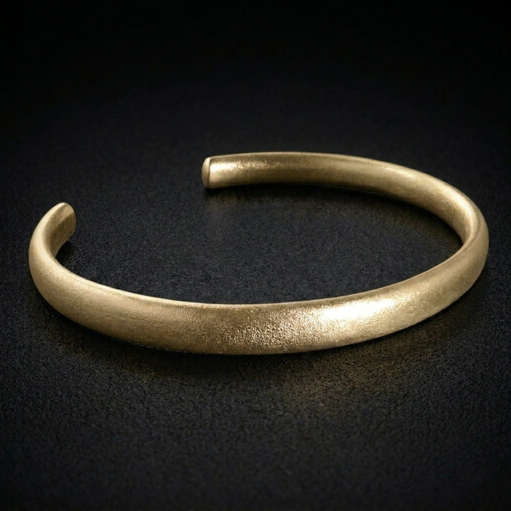 9ct Gold Slim Frosted Cuff