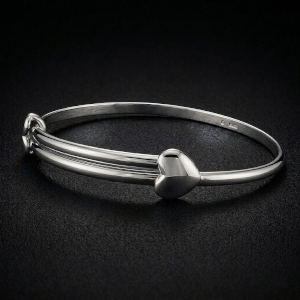 Expanding Silver Love Heart Bangle